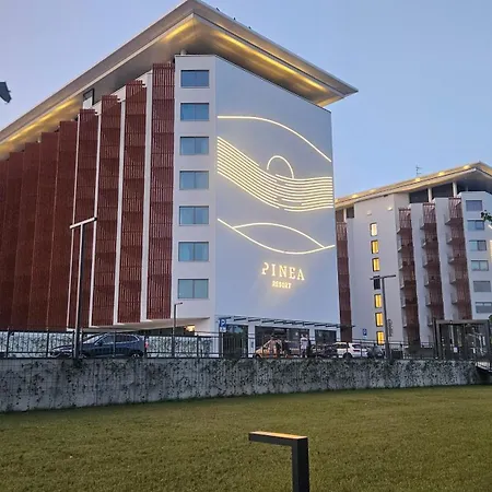 Luxar Pinea - With Sea View Apartamento