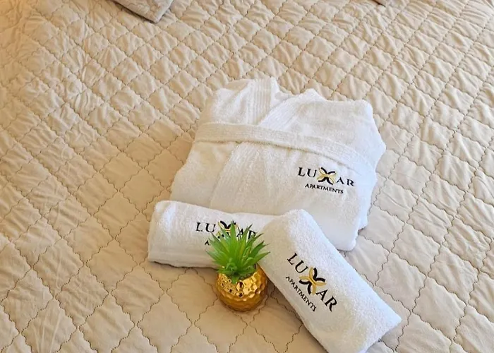 Διαμέρισμα Luxar Pinea - With Sea View *